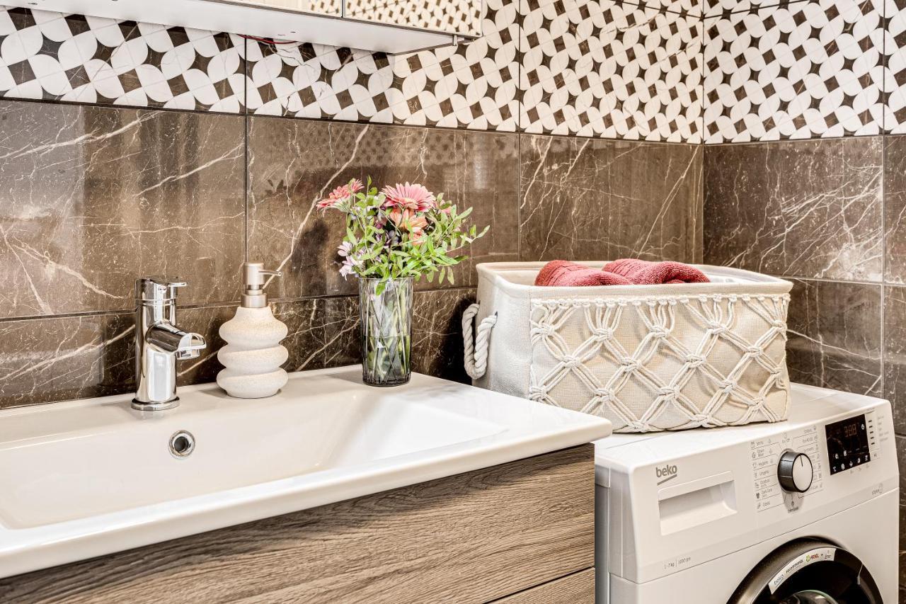 Ari Brownie Apartment - Luxurious Stay Arad Exterior foto